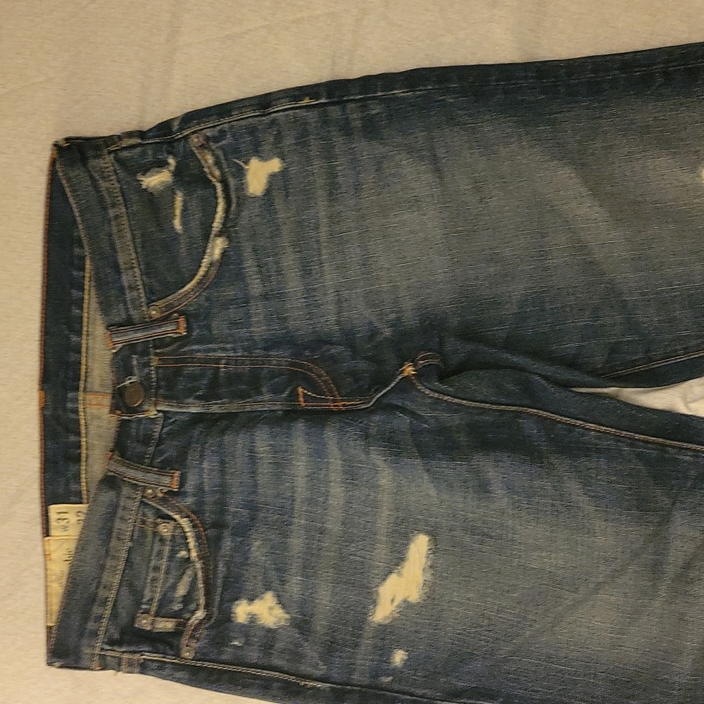 A&F Mens dark blue jeans